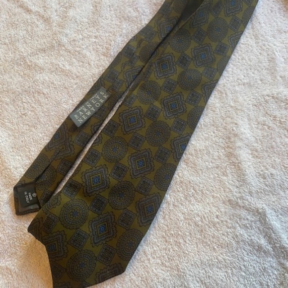 Barneys New York Silk  Tie - Picture 1 of 8